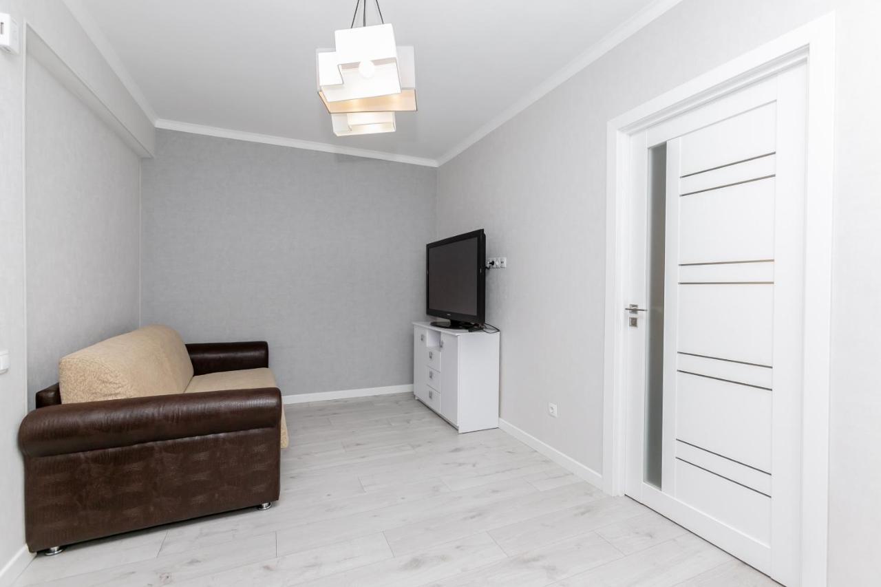 Apartament In Zona Centrala Si Parc Chisináu Exterior foto