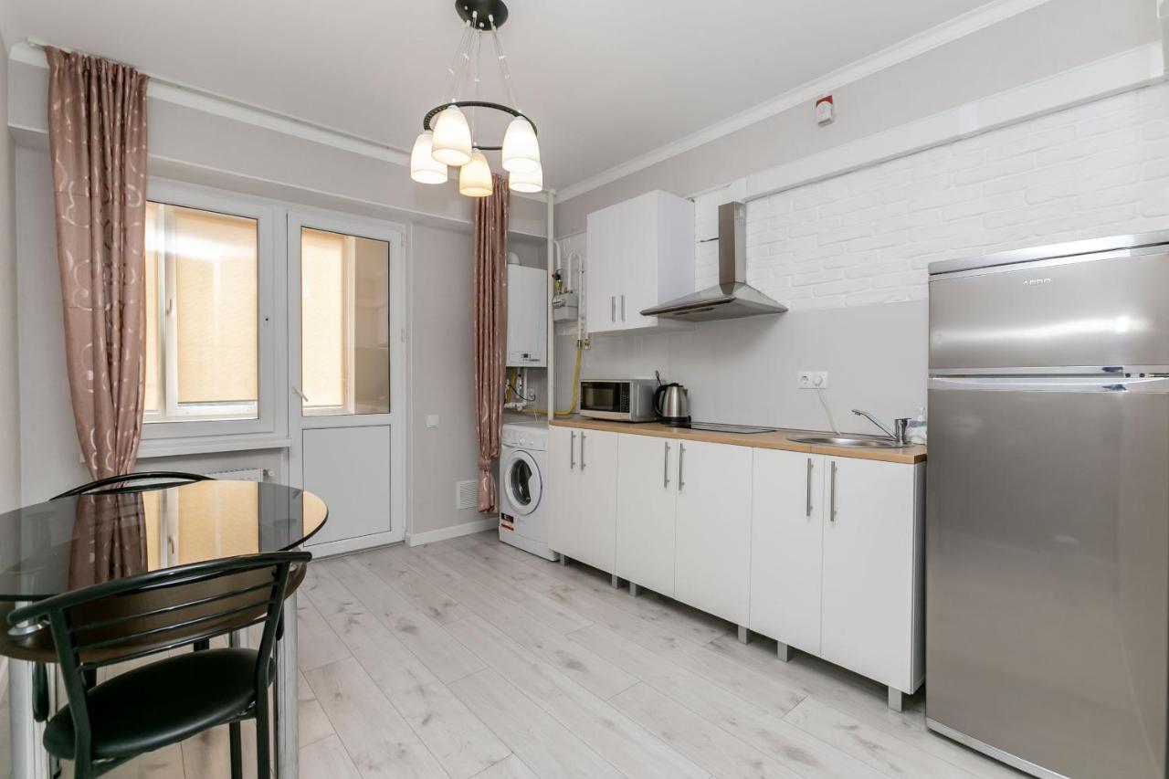 Apartament In Zona Centrala Si Parc Chisináu Exterior foto